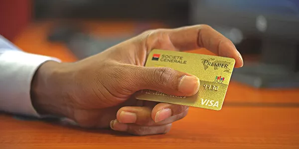 Carte Visa Premier : Avantages Uniques pour Voyageurs Élégants